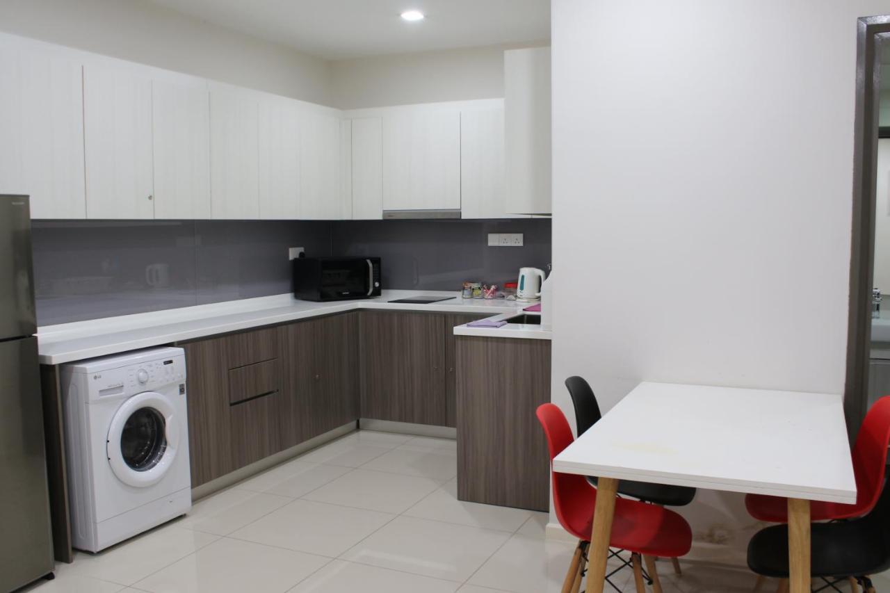 Suasana Suites D'Homestay Jb Town ยะโฮร์บาห์รู ภายนอก รูปภาพ