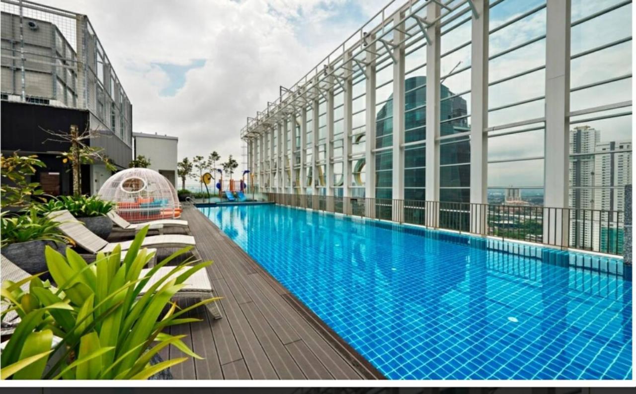 Suasana Suites D'Homestay Jb Town ยะโฮร์บาห์รู ภายนอก รูปภาพ
